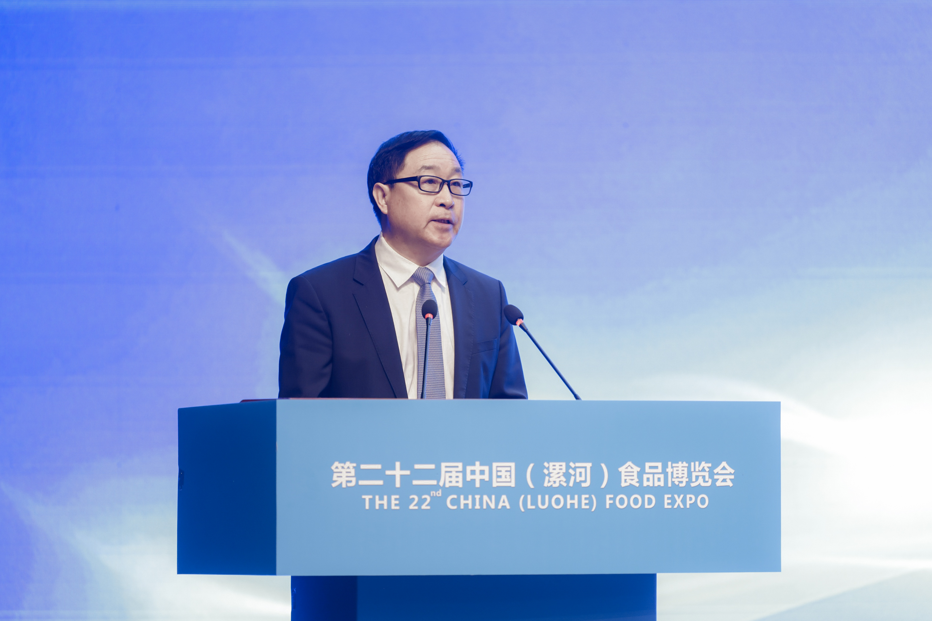 楚玉峰理事长出席第二十二届中国(漯河)食品博览会